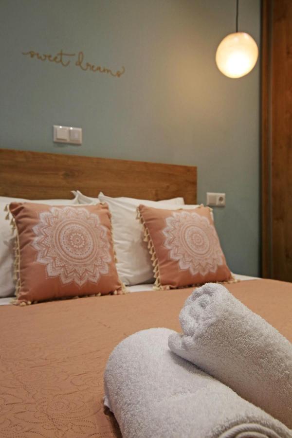 Under The Aqueduct Boutique House Apartment Кавала Екстериор снимка