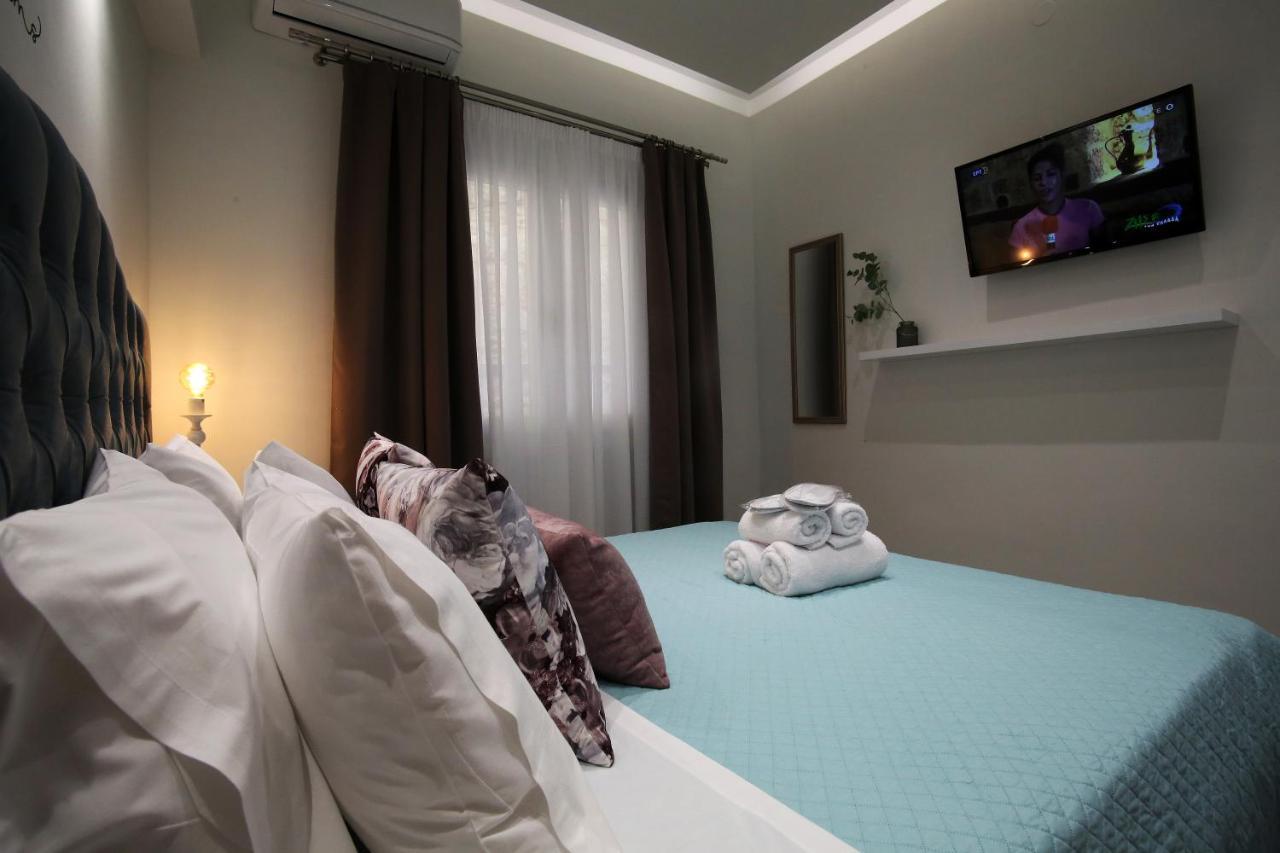 Under The Aqueduct Boutique House Apartment Кавала Екстериор снимка