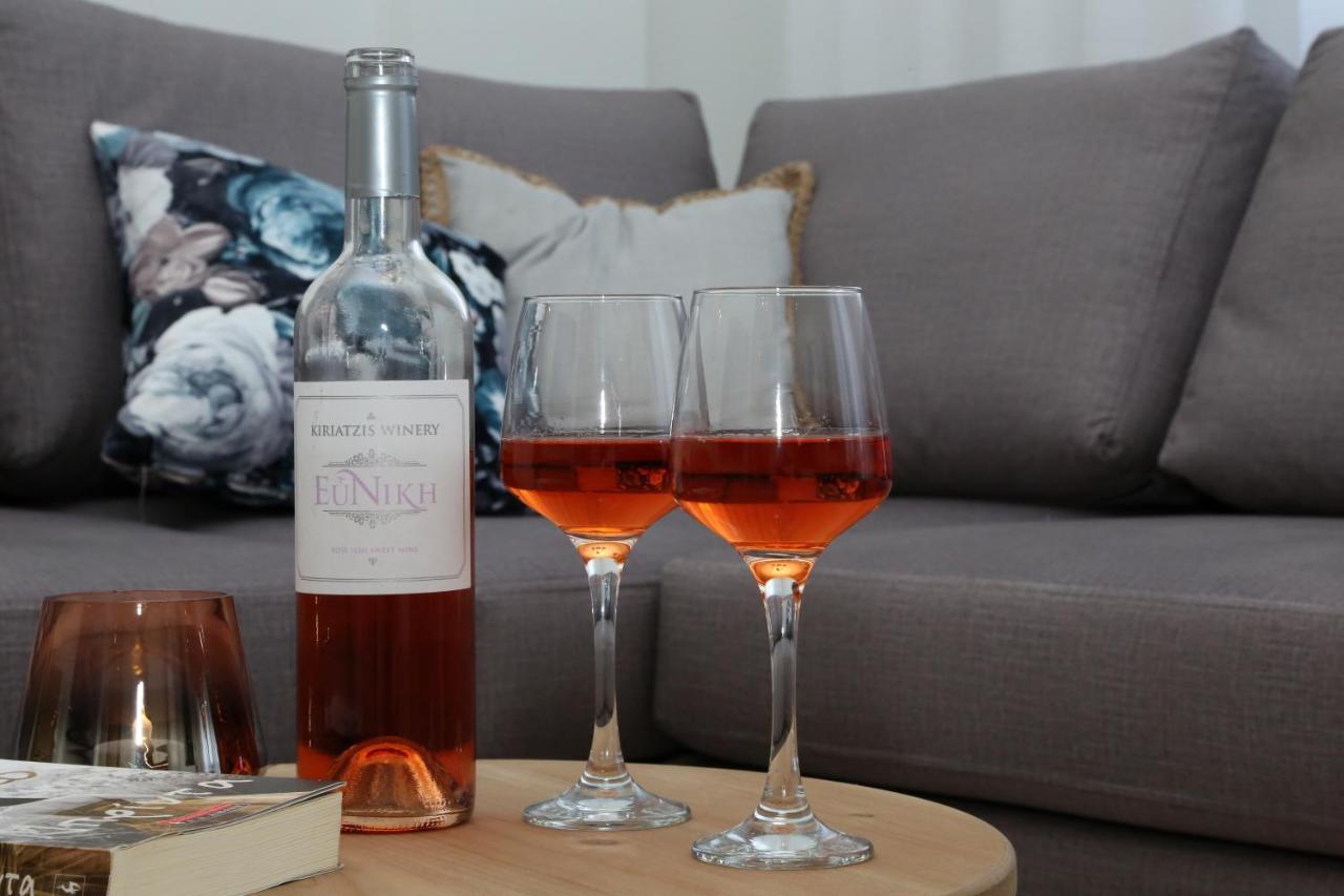 Under The Aqueduct Boutique House Apartment Кавала Екстериор снимка